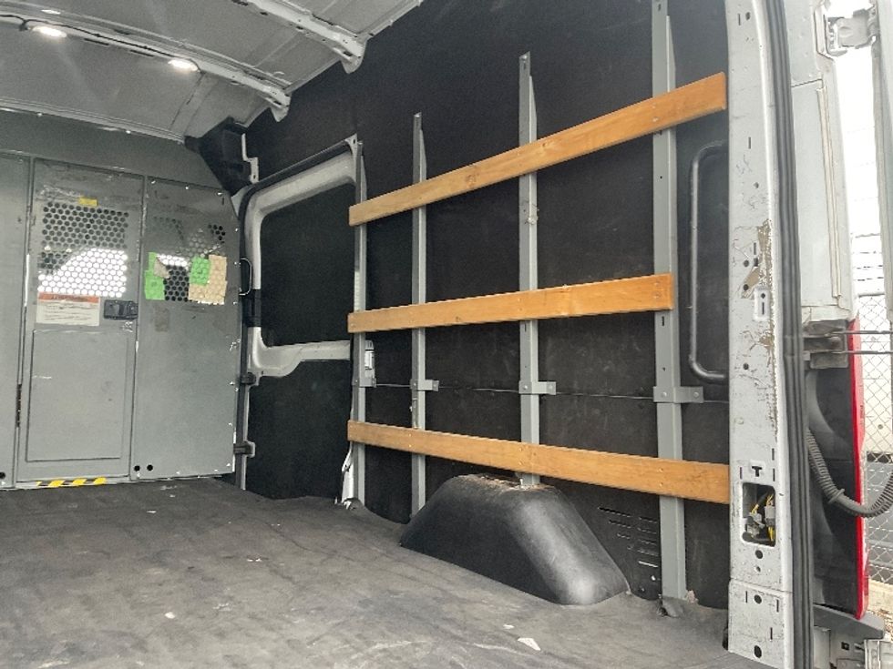 Cargo Van (Panel Van)-Light and Medium Duty Trucks-Ford-2021-Transit 250-Torrance-CA-118,573\n\t\tmiles-$ 31,750 - Image 12