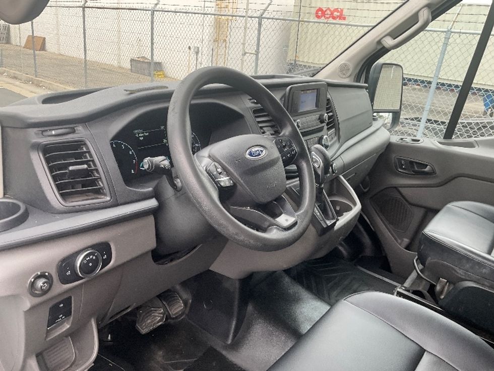 Cargo Van (Panel Van)-Light and Medium Duty Trucks-Ford-2021-Transit 250-Torrance-CA-118,573\n\t\tmiles-$ 31,750 - Image 17