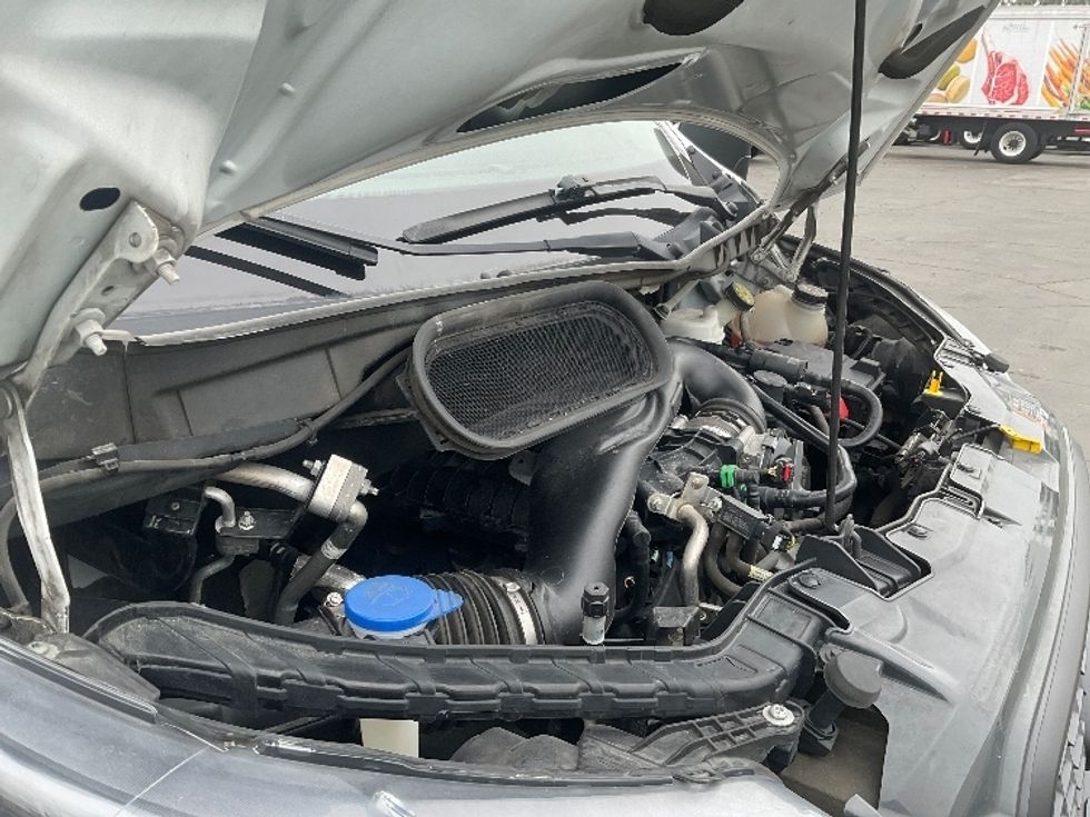 Cargo Van (Panel Van)-Light and Medium Duty Trucks-Ford-2021-Transit 250-Torrance-CA-118,573\n\t\tmiles-$ 31,750 - Image 23