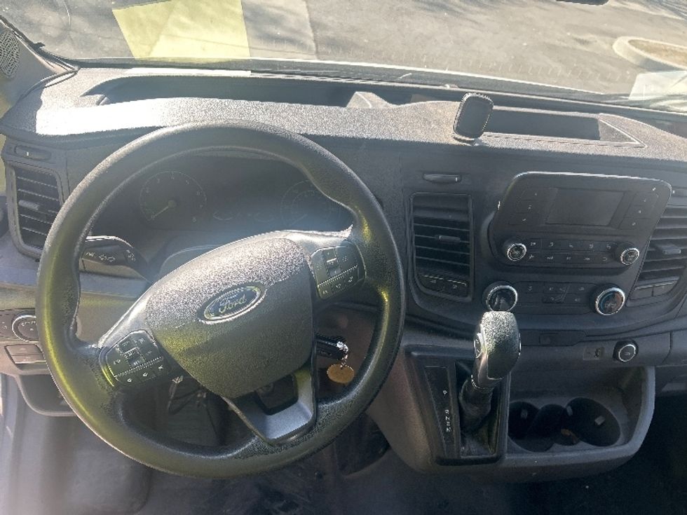 Cargo Van (Panel Van)-Light and Medium Duty Trucks-Ford-2021-Transit 250-Torrance-CA-118,738\n\t\tmiles-$ 31,750 - Image 14