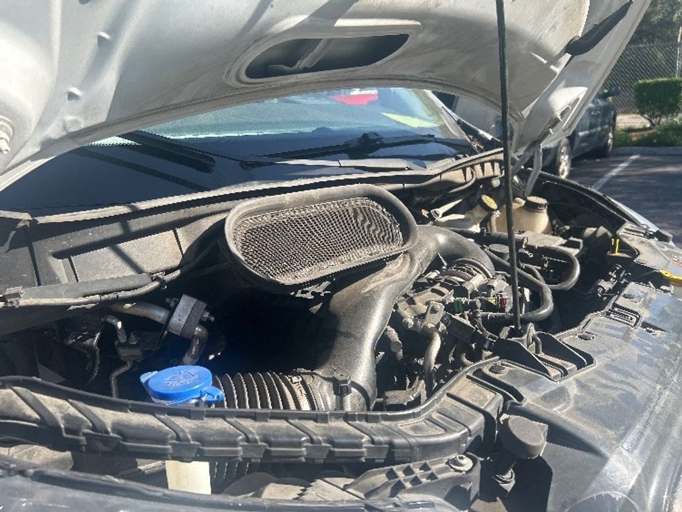 Cargo Van (Panel Van)-Light and Medium Duty Trucks-Ford-2021-Transit 250-Torrance-CA-118,738\n\t\tmiles-$ 31,750 - Image 22