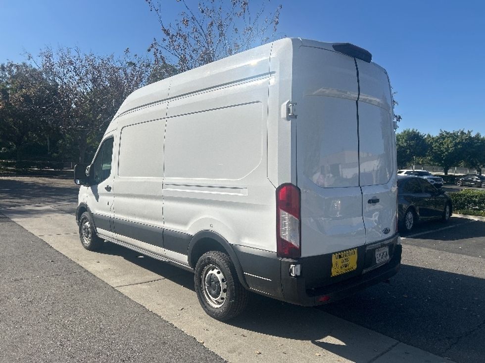 Cargo Van (Panel Van)-Light and Medium Duty Trucks-Ford-2021-Transit 250-Torrance-CA-118,738\n\t\tmiles-$ 31,750 - Image 6