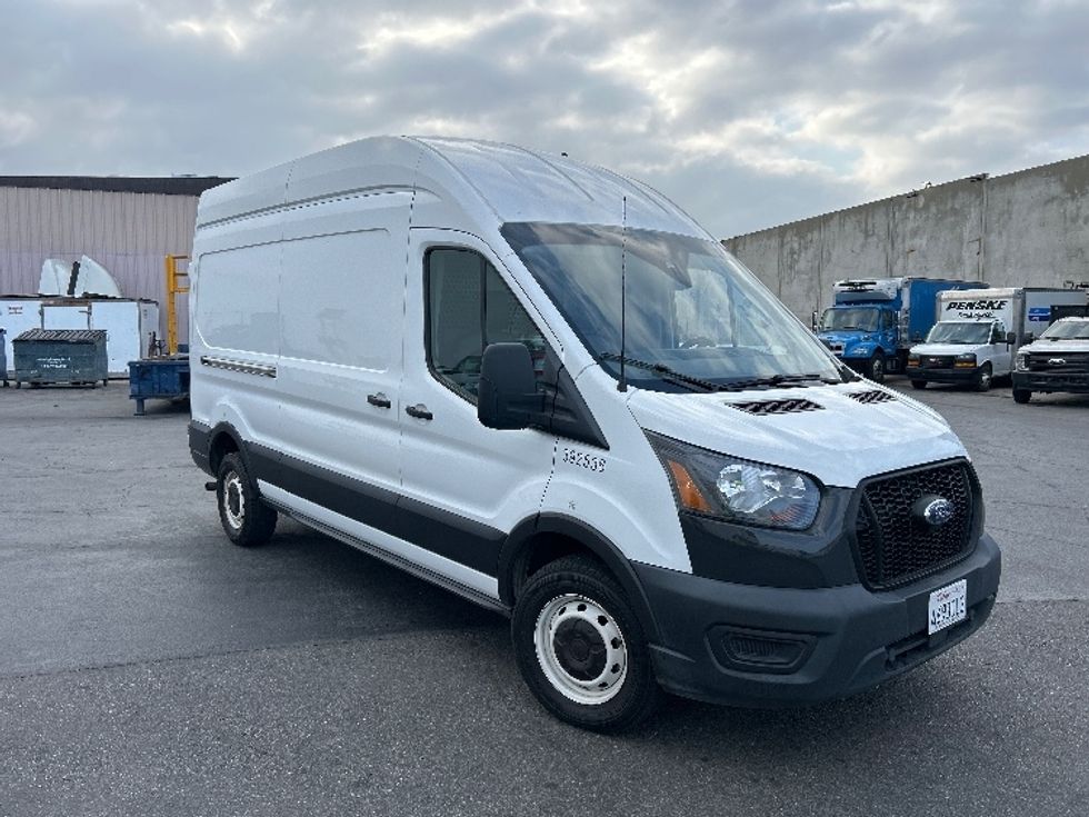 Cargo Van (Panel Van)-Light and Medium Duty Trucks-Ford-2021-Transit 250-Torrance-CA-126,163\n\t\tmiles-$ 32,000 - Image 1