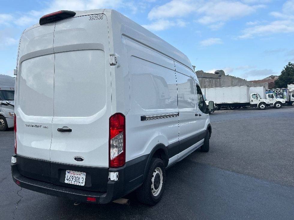 Cargo Van (Panel Van)-Light and Medium Duty Trucks-Ford-2021-Transit 250-Torrance-CA-126,163\n\t\tmiles-$ 32,000 - Image 11
