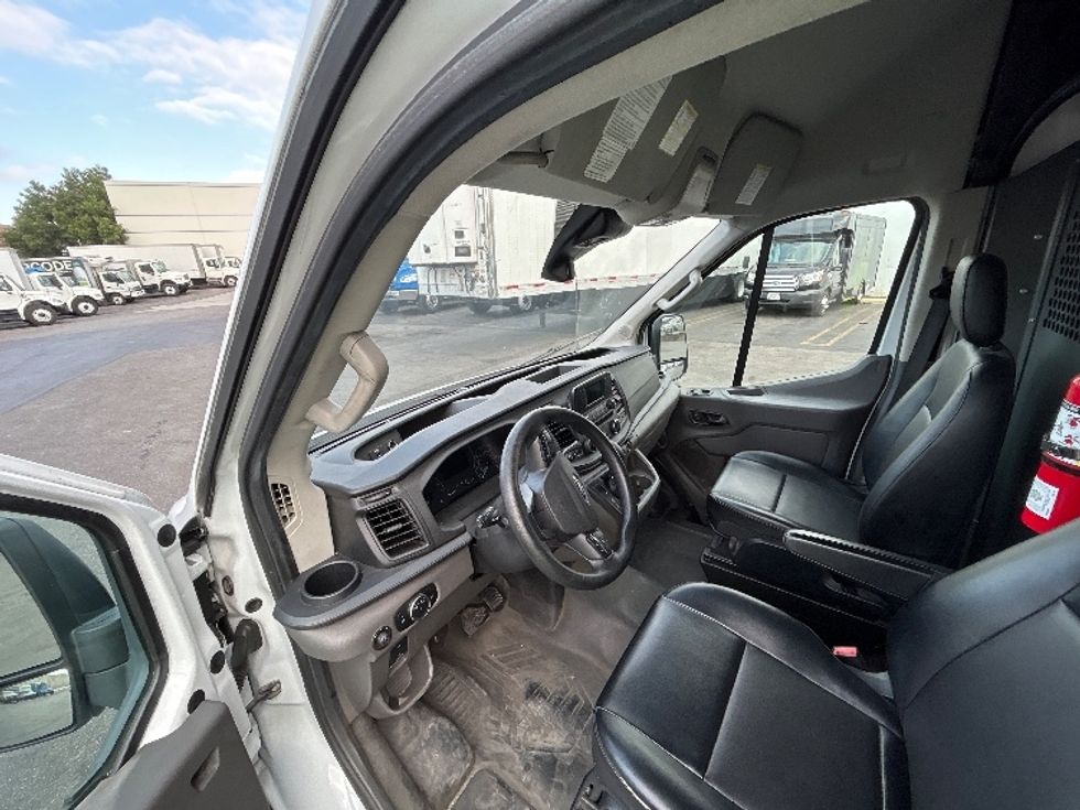 Cargo Van (Panel Van)-Light and Medium Duty Trucks-Ford-2021-Transit 250-Torrance-CA-126,163\n\t\tmiles-$ 32,000 - Image 15