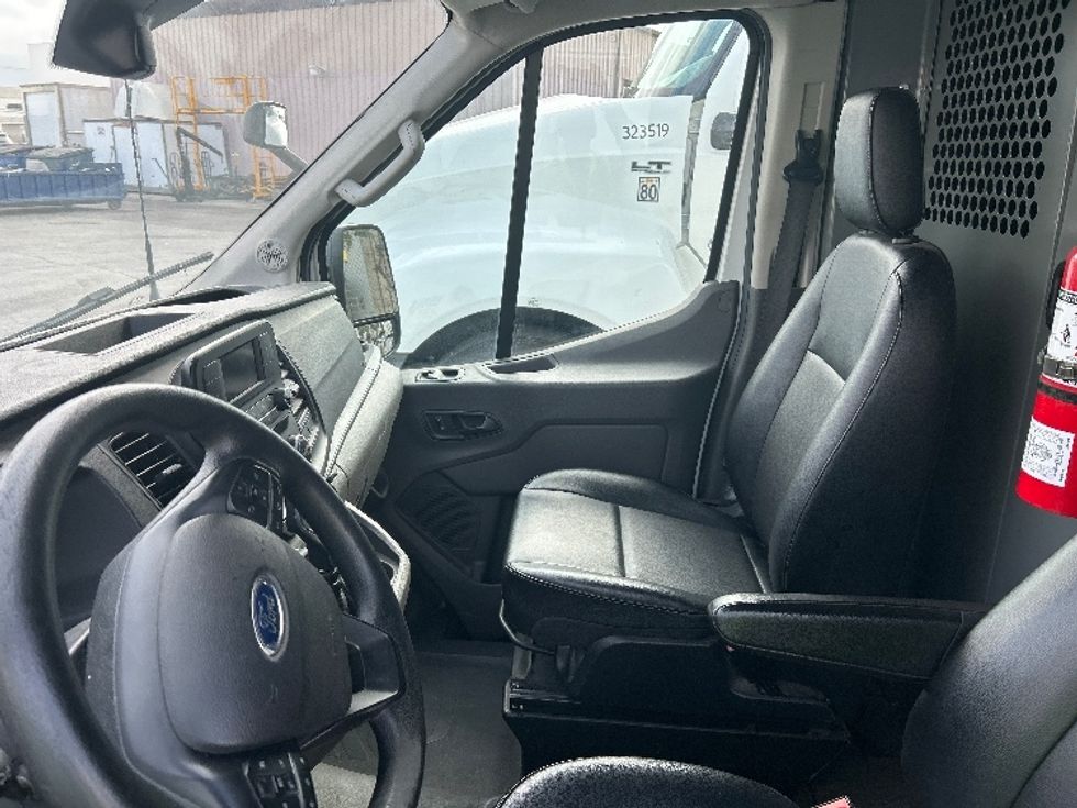Cargo Van (Panel Van)-Light and Medium Duty Trucks-Ford-2021-Transit 250-Torrance-CA-126,163\n\t\tmiles-$ 32,000 - Image 17
