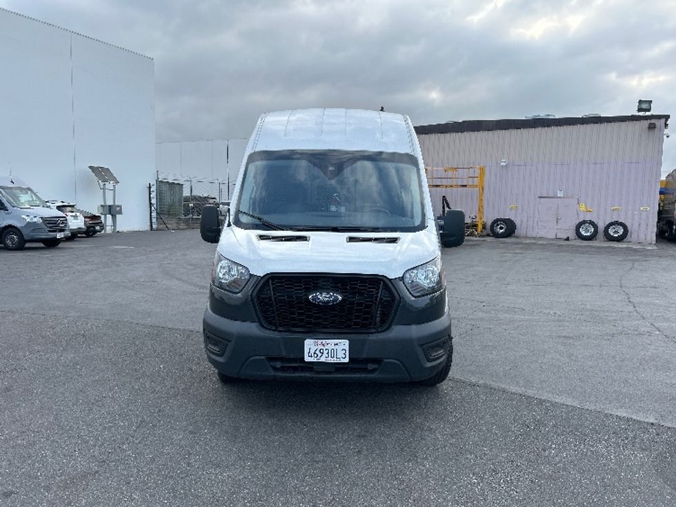 Cargo Van (Panel Van)-Light and Medium Duty Trucks-Ford-2021-Transit 250-Torrance-CA-126,163\n\t\tmiles-$ 32,000 - Image 2