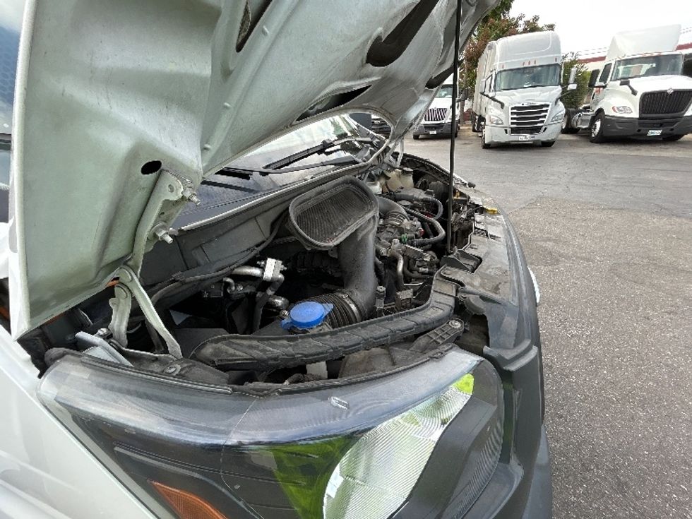 Cargo Van (Panel Van)-Light and Medium Duty Trucks-Ford-2021-Transit 250-Torrance-CA-126,163\n\t\tmiles-$ 32,000 - Image 21