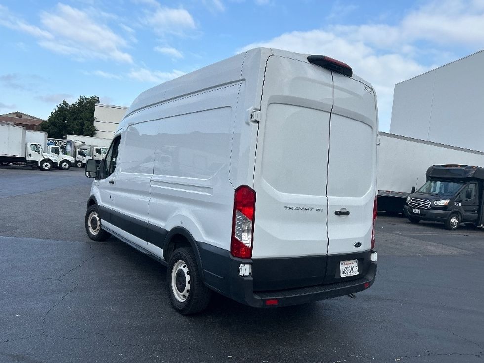 Cargo Van (Panel Van)-Light and Medium Duty Trucks-Ford-2021-Transit 250-Torrance-CA-126,163\n\t\tmiles-$ 32,000 - Image 6