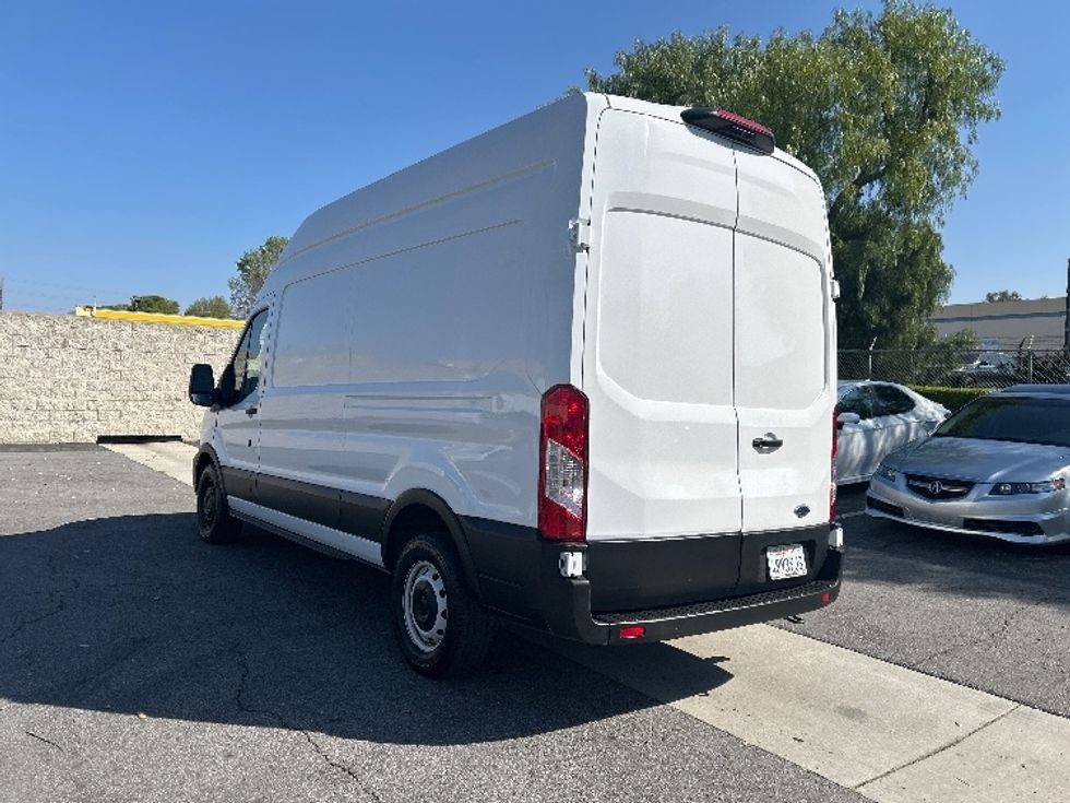 Cargo Van (Panel Van)-Light and Medium Duty Trucks-Ford-2021-Transit 250-Torrance-CA-133,540\n\t\tmiles-$ 29,250 - Image 6