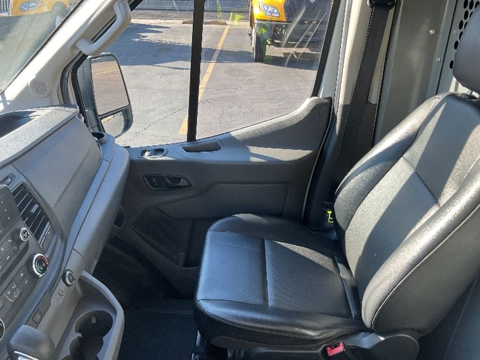 Cargo Van (Panel Van)-Light and Medium Duty Trucks-Ford-2021-Transit 250-Torrance-CA-134,533\n\t\tmiles-$ 29,000 - Image 14