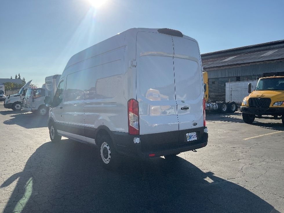 Cargo Van (Panel Van)-Light and Medium Duty Trucks-Ford-2021-Transit 250-Torrance-CA-134,533\n\t\tmiles-$ 29,000 - Image 5