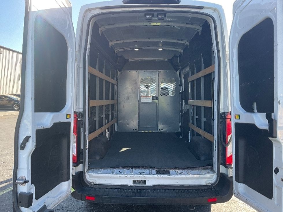 Cargo Van (Panel Van)-Light and Medium Duty Trucks-Ford-2021-Transit 250-Torrance-CA-134,533\n\t\tmiles-$ 29,000 - Image 7