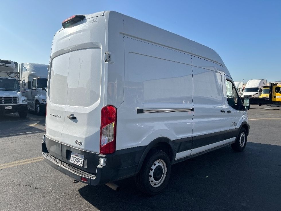 Cargo Van (Panel Van)-Light and Medium Duty Trucks-Ford-2021-Transit 250-Torrance-CA-166,120\n\t\tmiles-$ 23,000 - Image 12