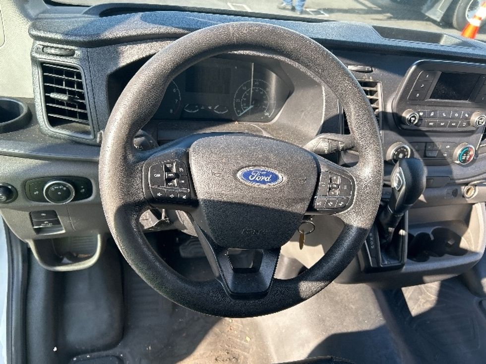 Cargo Van (Panel Van)-Light and Medium Duty Trucks-Ford-2021-Transit 250-Torrance-CA-166,120\n\t\tmiles-$ 23,000 - Image 17