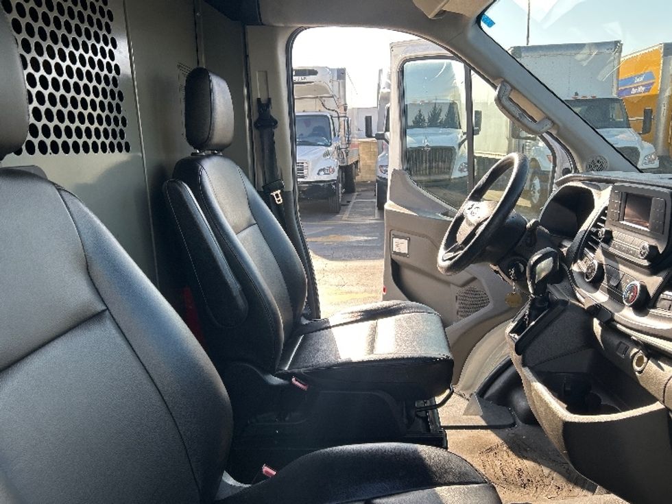 Cargo Van (Panel Van)-Light and Medium Duty Trucks-Ford-2021-Transit 250-Torrance-CA-166,120\n\t\tmiles-$ 23,000 - Image 21
