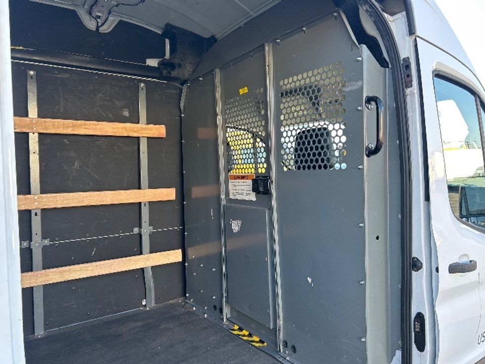 Cargo Van (Panel Van)-Light and Medium Duty Trucks-Ford-2021-Transit 250-Torrance-CA-166,120\n\t\tmiles-$ 23,000 - Image 24