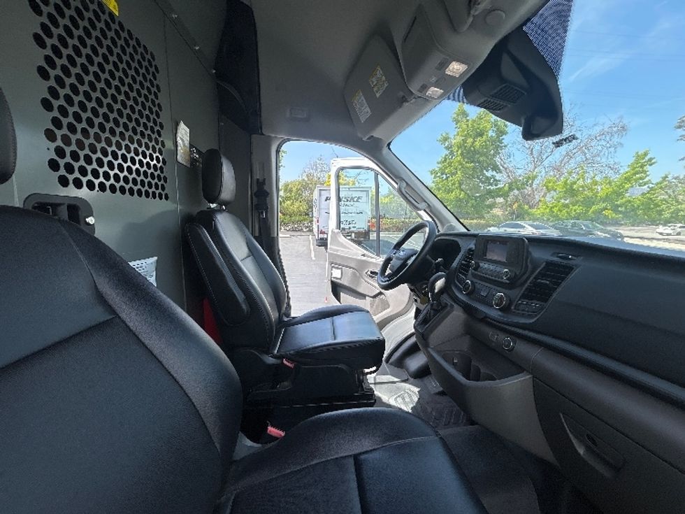 Cargo Van (Panel Van)-Light and Medium Duty Trucks-Ford-2021-Transit 250-Torrance-CA-42,601\n\t\tmiles-$ 39,500 - Image 19