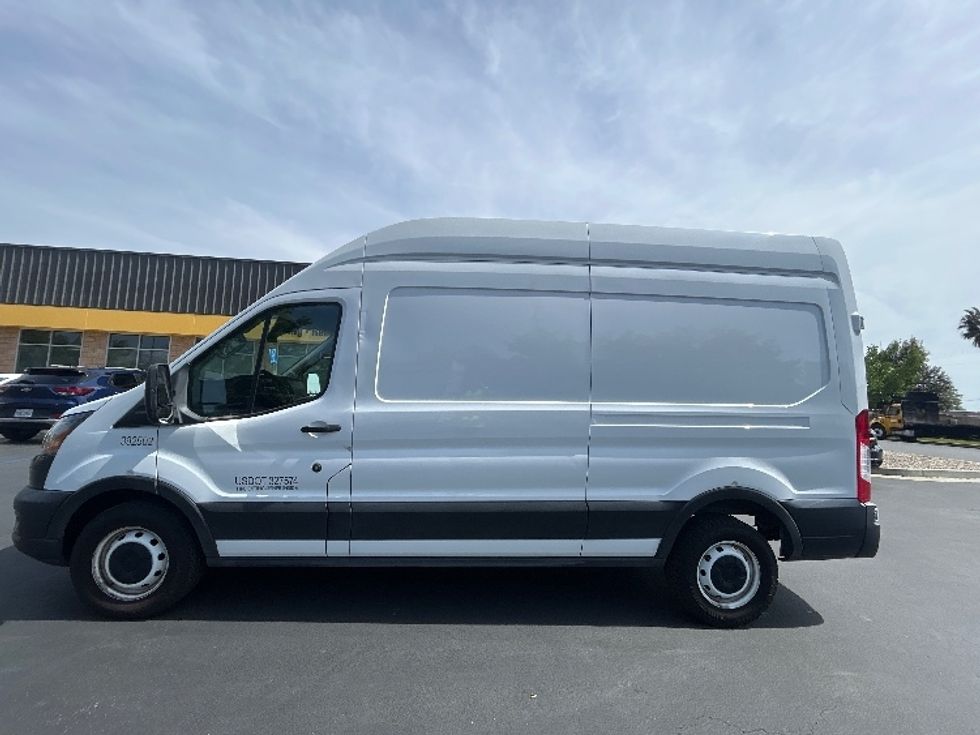 Cargo Van (Panel Van)-Light and Medium Duty Trucks-Ford-2021-Transit 250-Torrance-CA-42,601\n\t\tmiles-$ 39,500 - Image 4