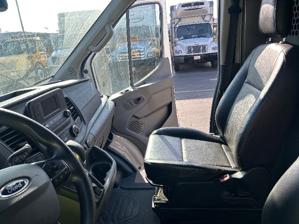 Cargo Van (Panel Van)-Light and Medium Duty Trucks-Ford-2021-Transit 250-Torrance-CA-95,354\n\t\tmiles-$ 33,000 - Image 18