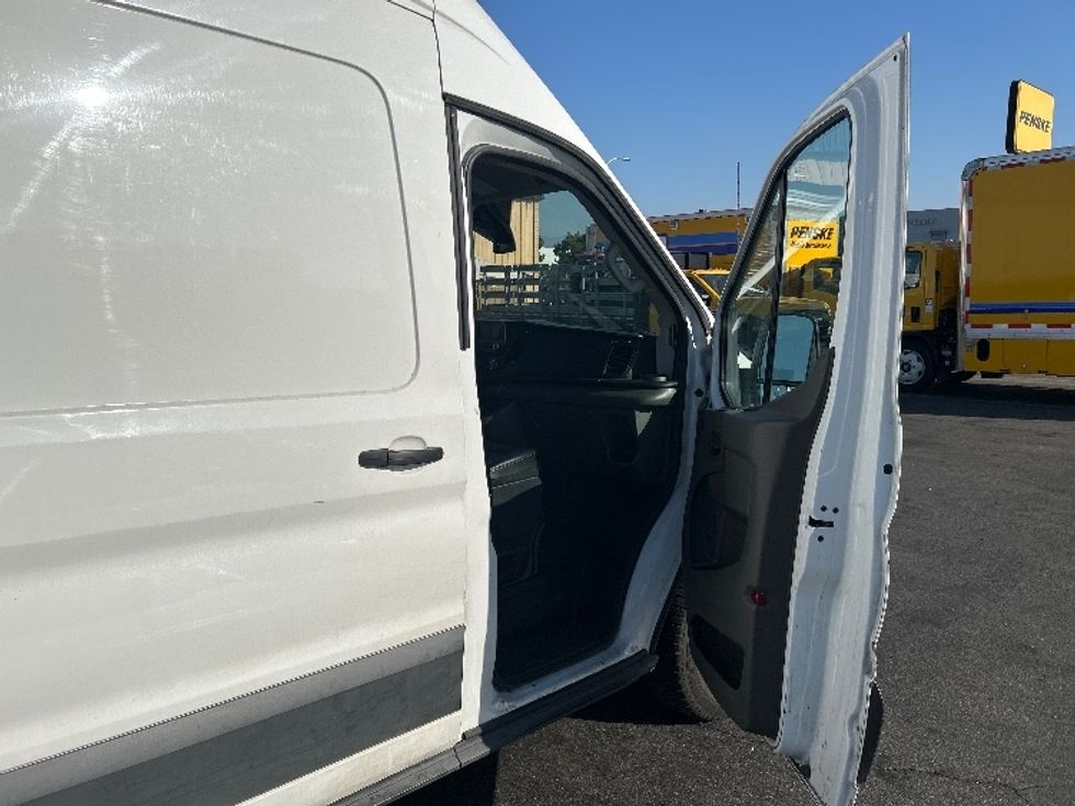 Cargo Van (Panel Van)-Light and Medium Duty Trucks-Ford-2021-Transit 250-Torrance-CA-95,354\n\t\tmiles-$ 33,000 - Image 19