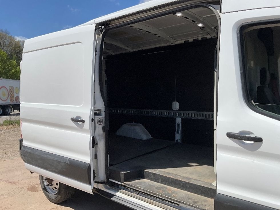 Cargo Van (Panel Van)-Light and Medium Duty Trucks-Ford-2021-Transit 250-Traverse City-MI-63,982\n\t\tmiles-$ 33,250 - Image 24