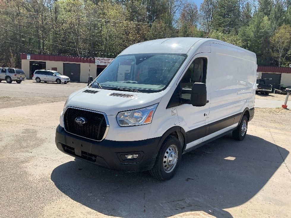 Cargo Van (Panel Van)-Light and Medium Duty Trucks-Ford-2021-Transit 250-Traverse City-MI-63,982\n\t\tmiles-$ 33,250 - Image 3