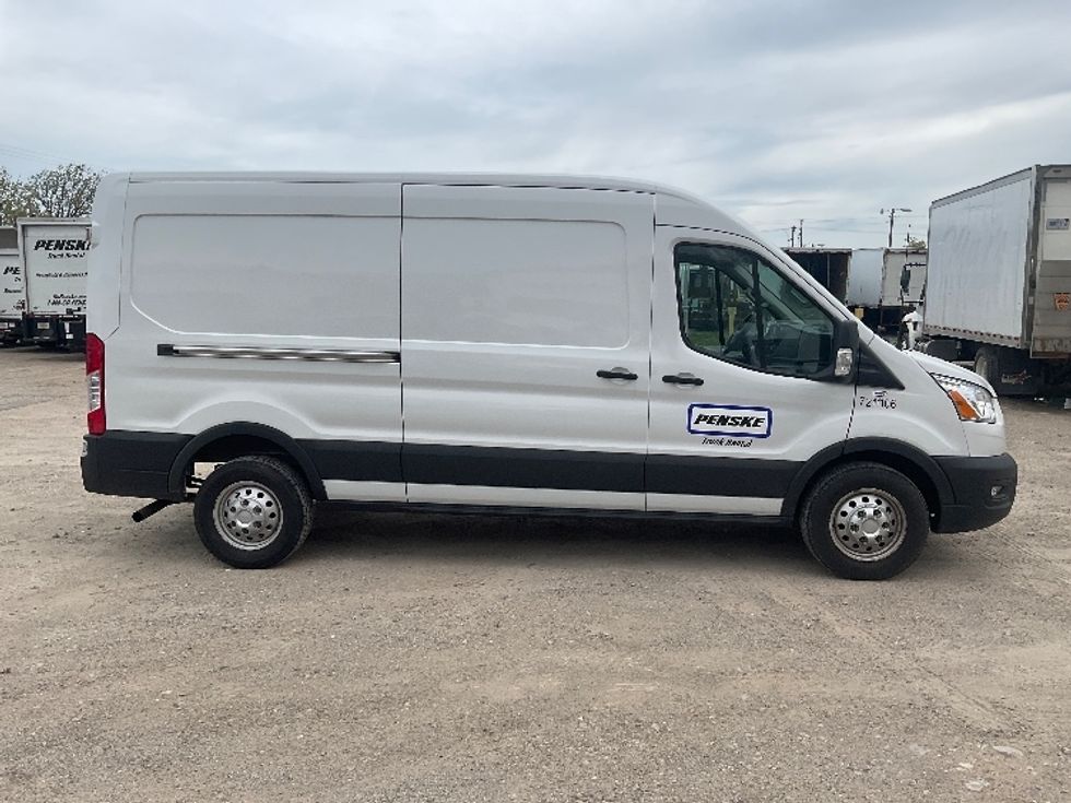 Cargo Van (Panel Van)-Light and Medium Duty Trucks-Ford-2021-Transit 250-Traverse City-MI-70,424\n\t\tmiles-$ 31,250 - Image 14