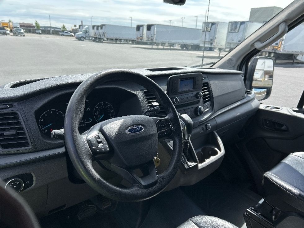 2021 Ford Transit photo 13