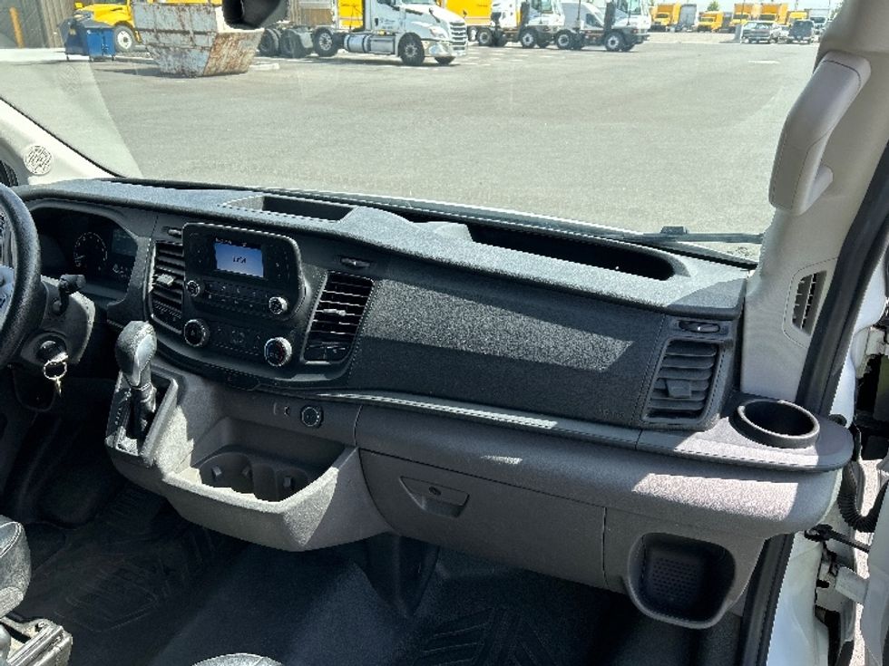 2021 Ford Transit photo 17