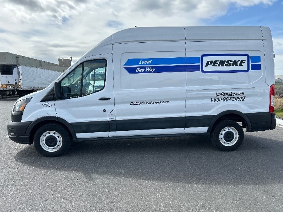 2021 Ford Transit photo 2
