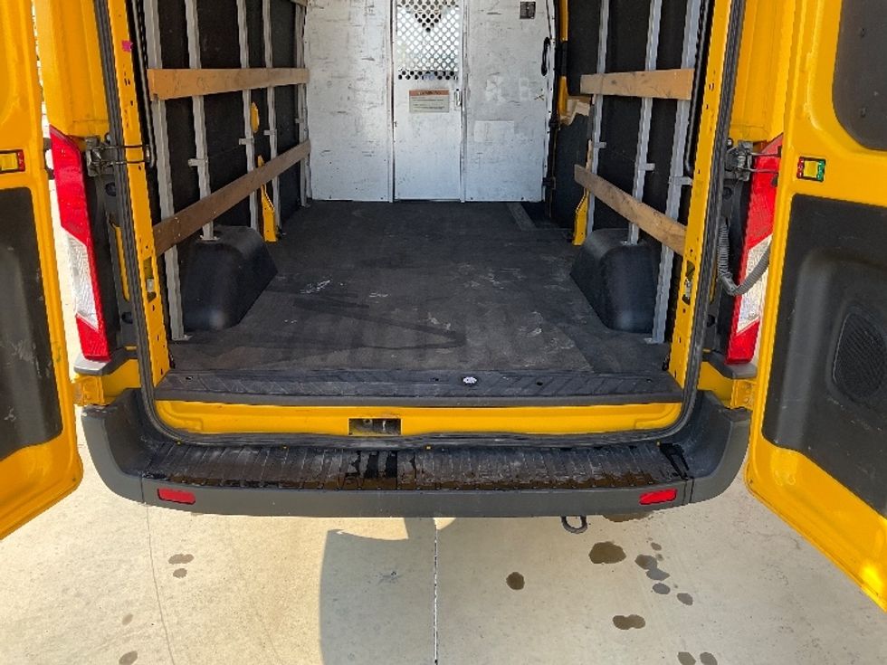 Cargo Van (Panel Van)-Light and Medium Duty Trucks-Ford-2021-Transit 250-Tulsa-OK-64,307\n\t\tmiles-$ 32,750 - Image 9