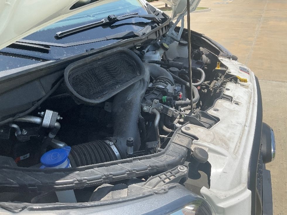 Cargo Van (Panel Van)-Light and Medium Duty Trucks-Ford-2021-Transit 250-Tulsa-OK-72,200\n\t\tmiles-$ 32,000 - Image 21