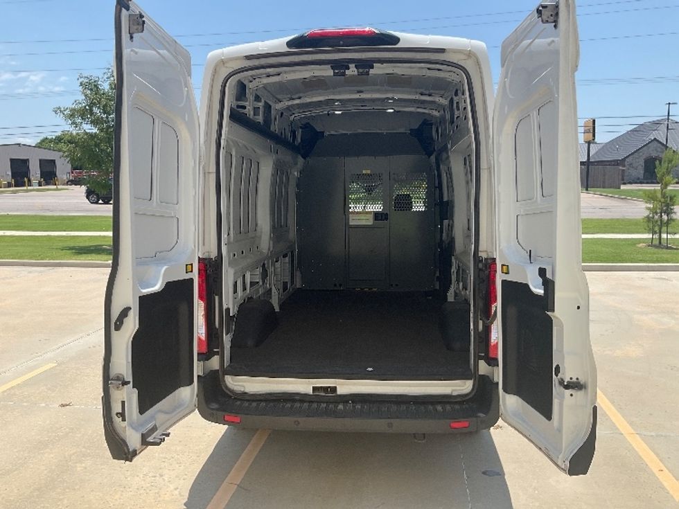 Cargo Van (Panel Van)-Light and Medium Duty Trucks-Ford-2021-Transit 250-Tulsa-OK-72,200\n\t\tmiles-$ 32,000 - Image 8