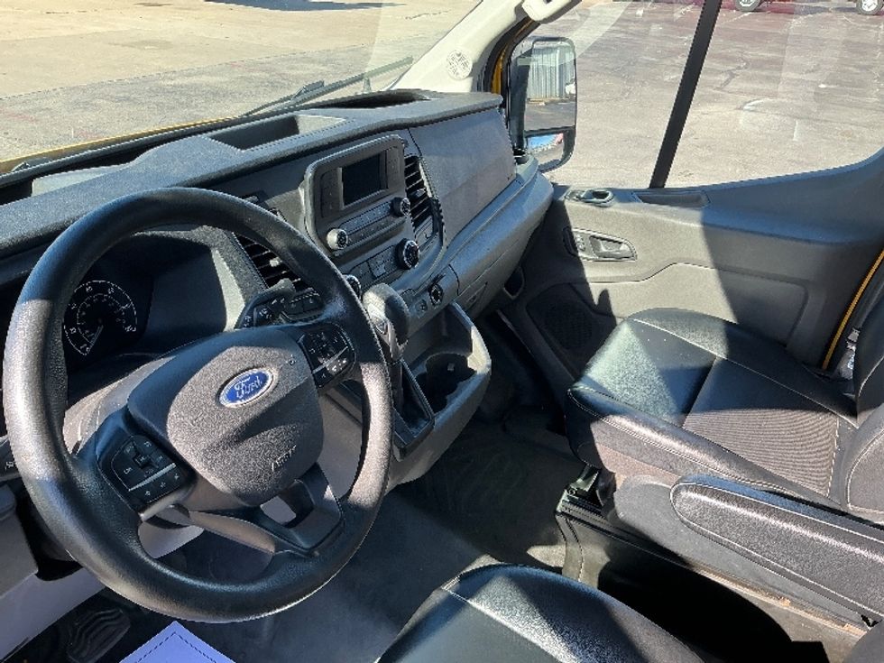 Cargo Van (Panel Van)-Light and Medium Duty Trucks-Ford-2021-Transit 250-Tulsa-OK-85,572\n\t\tmiles-$ 30,750 - Image 14