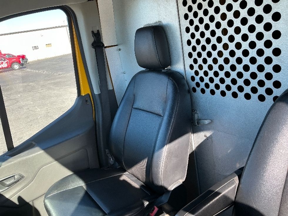 Cargo Van (Panel Van)-Light and Medium Duty Trucks-Ford-2021-Transit 250-Tulsa-OK-85,572\n\t\tmiles-$ 30,750 - Image 15