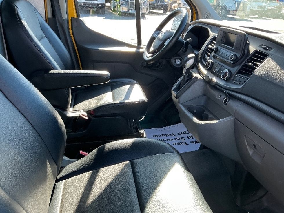 Cargo Van (Panel Van)-Light and Medium Duty Trucks-Ford-2021-Transit 250-Tulsa-OK-85,572\n\t\tmiles-$ 30,750 - Image 18