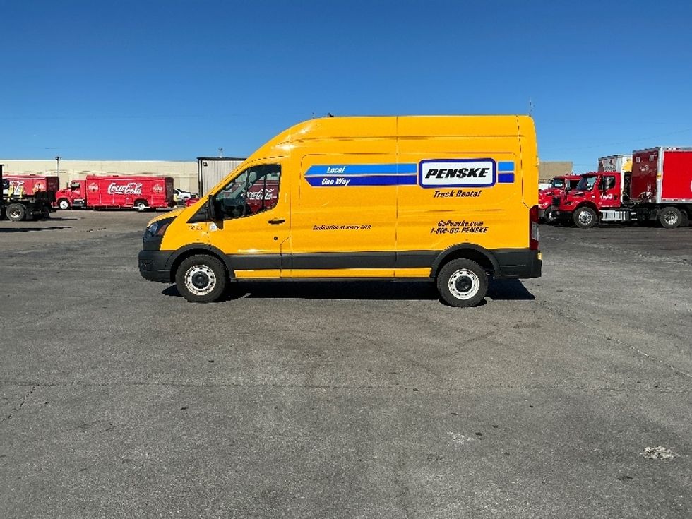 Cargo Van (Panel Van)-Light and Medium Duty Trucks-Ford-2021-Transit 250-Tulsa-OK-85,572\n\t\tmiles-$ 30,750 - Image 4