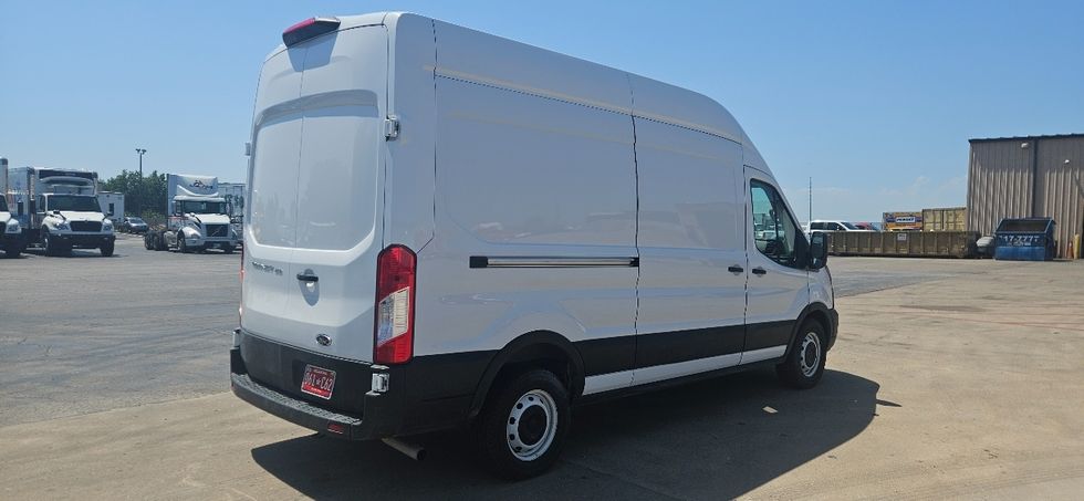 Cargo Van (Panel Van)-Light and Medium Duty Trucks-Ford-2021-Transit 250-Tulsa-OK-87,011\n\t\tmiles-$ 33,750 - Image 10
