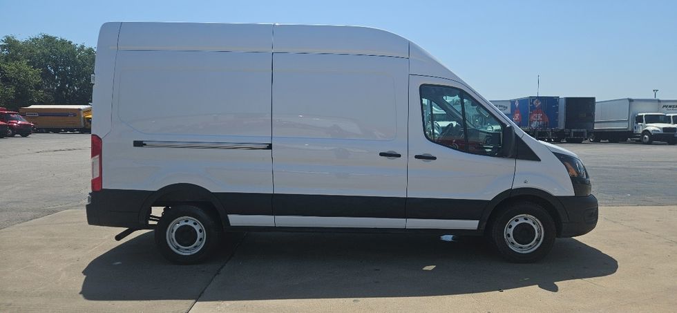 Cargo Van (Panel Van)-Light and Medium Duty Trucks-Ford-2021-Transit 250-Tulsa-OK-87,011\n\t\tmiles-$ 33,750 - Image 11