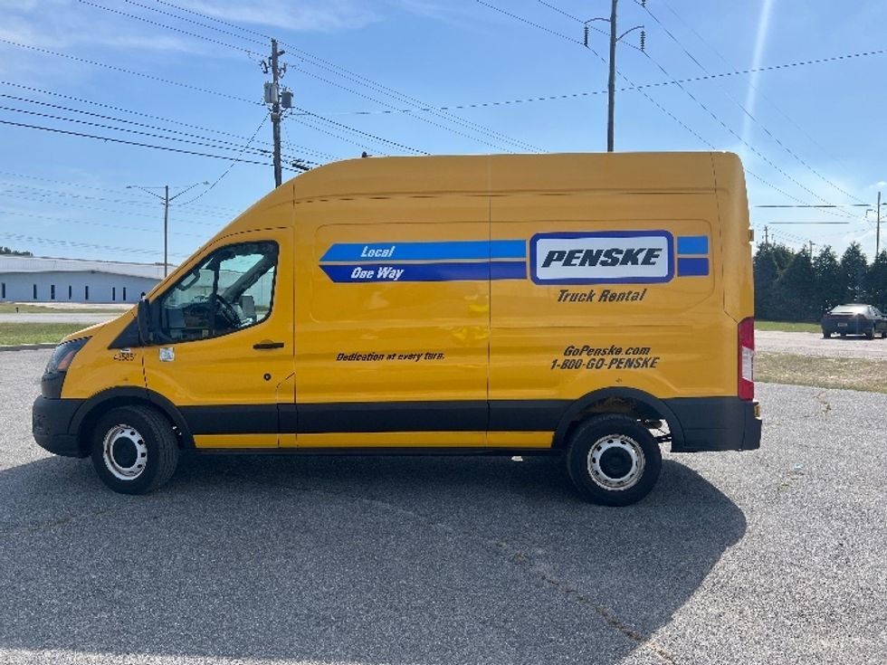 Cargo Van (Panel Van)-Light and Medium Duty Trucks-Ford-2021-Transit 250-Valdosta-GA-127,080\n\t\tmiles-$ 25,250 - Image 4