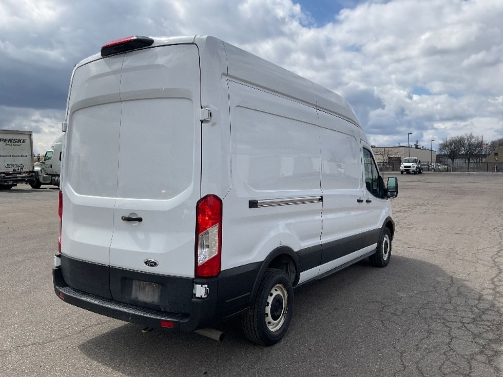 Cargo Van (Panel Van)-Light and Medium Duty Trucks-Ford-2021-Transit 250-Warren-MI-85,317\n\t\tmiles-$ 34,750 - Image 12