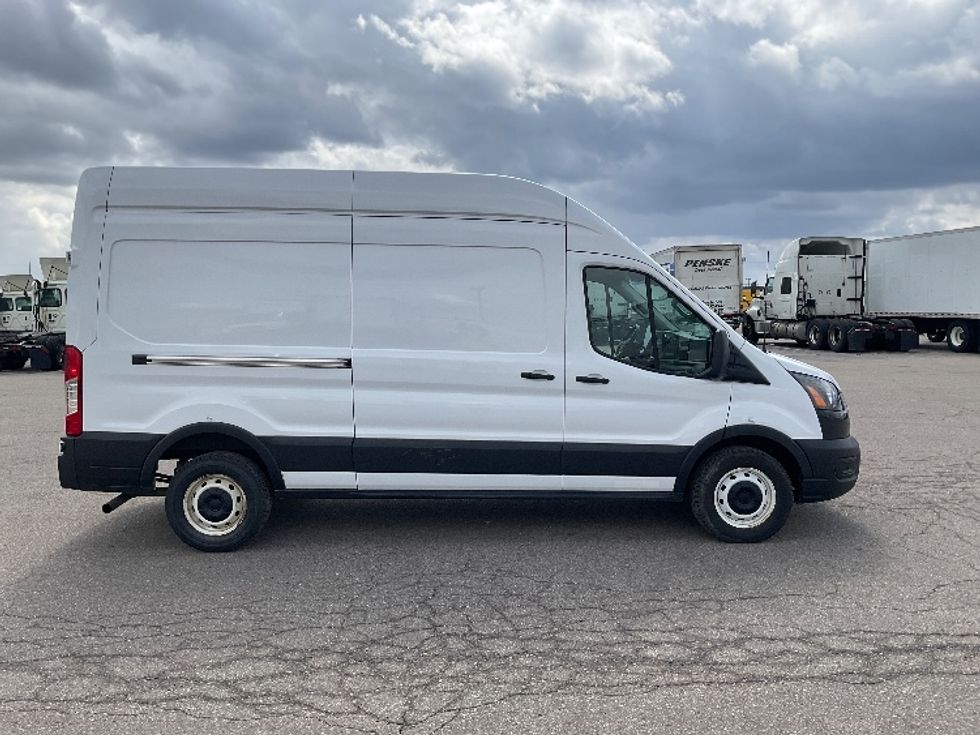 Cargo Van (Panel Van)-Light and Medium Duty Trucks-Ford-2021-Transit 250-Warren-MI-85,317\n\t\tmiles-$ 34,750 - Image 14