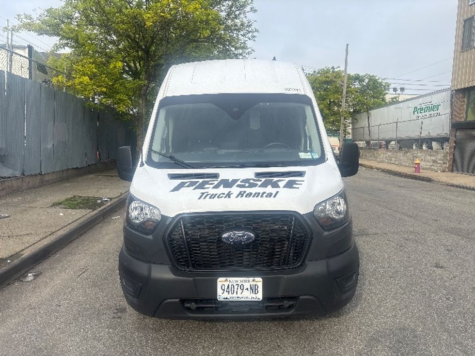 Cargo Van (Panel Van)-Light and Medium Duty Trucks-Ford-2021-Transit 250-West Babylon-NY-46,366\n\t\tmiles-$ 37,750 - Image 2