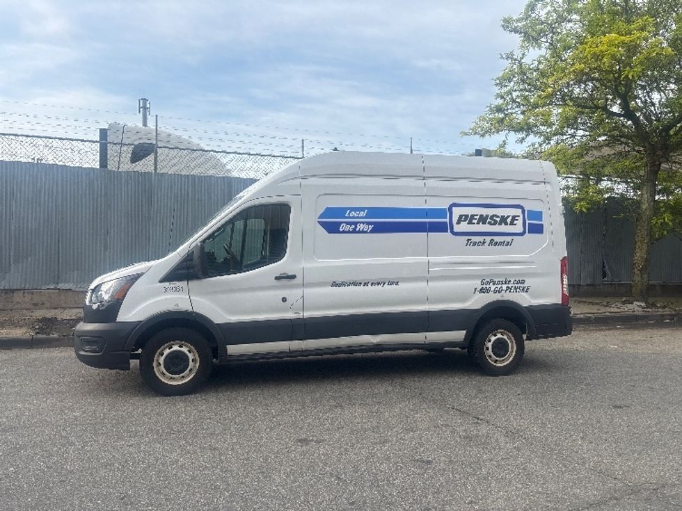 Cargo Van (Panel Van)-Light and Medium Duty Trucks-Ford-2021-Transit 250-West Babylon-NY-46,366\n\t\tmiles-$ 37,750 - Image 4
