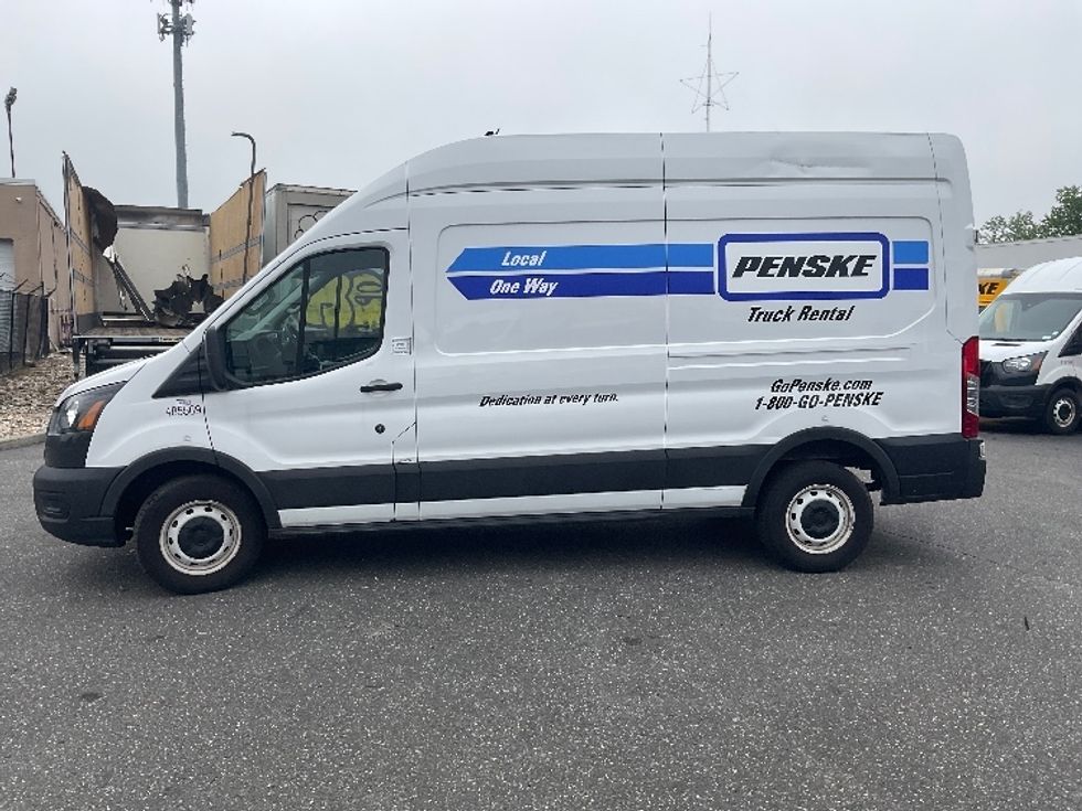 Cargo Van (Panel Van)-Light and Medium Duty Trucks-Ford-2021-Transit 250-West Babylon-NY-46,750\n\t\tmiles-$ 37,500 - Image 4