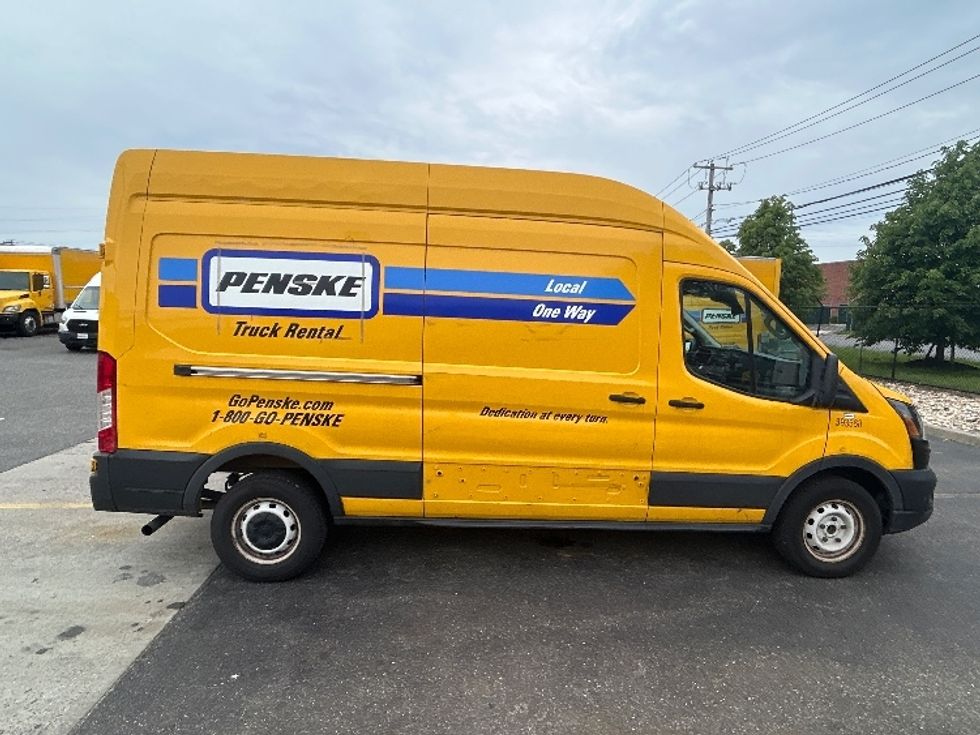 Cargo Van (Panel Van)-Light and Medium Duty Trucks-Ford-2021-Transit 250-West Babylon-NY-47,795\n\t\tmiles-$ 33,250 - Image 15