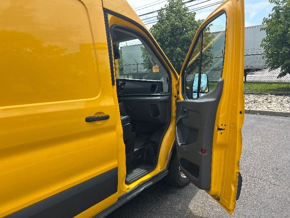 Cargo Van (Panel Van)-Light and Medium Duty Trucks-Ford-2021-Transit 250-West Babylon-NY-53,811\n\t\tmiles-$ 32,500 - Image 20