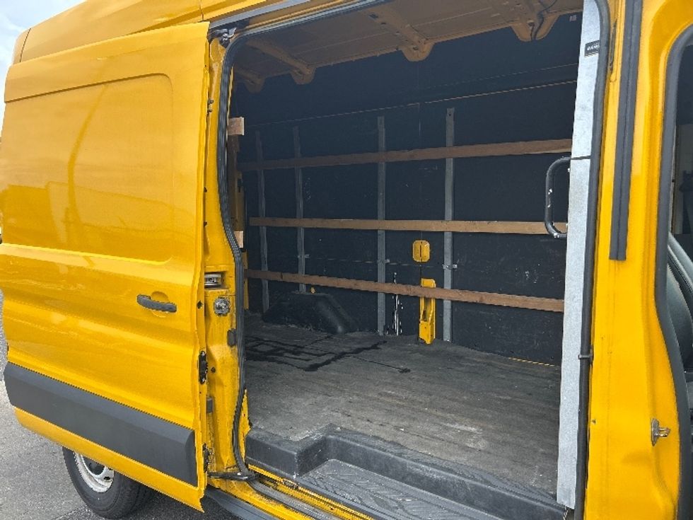 Cargo Van (Panel Van)-Light and Medium Duty Trucks-Ford-2021-Transit 250-West Babylon-NY-53,811\n\t\tmiles-$ 32,500 - Image 25