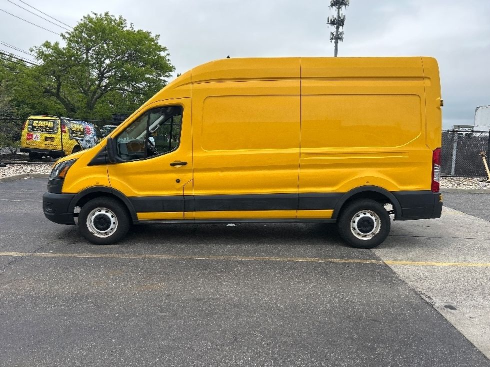 Cargo Van (Panel Van)-Light and Medium Duty Trucks-Ford-2021-Transit 250-West Babylon-NY-53,811\n\t\tmiles-$ 32,500 - Image 4